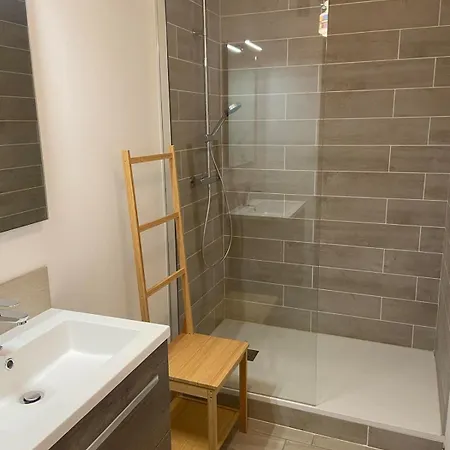 Le Colvert, Face Appartamento